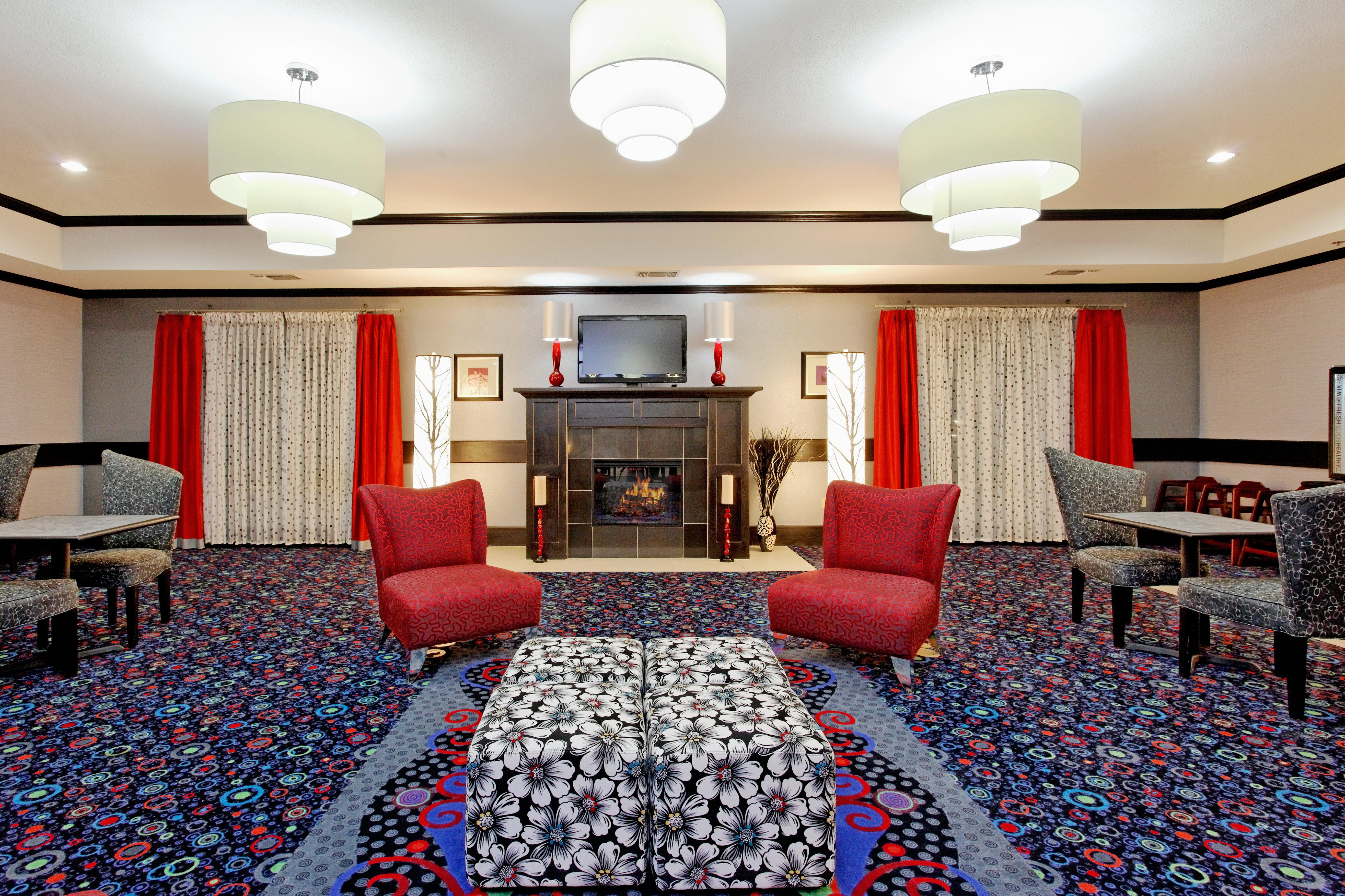 Holiday Inn Express & Suites Graham By Ihg Exterior photo